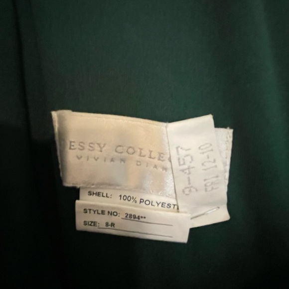 Full length v-neck evening gown in hunter green, size 10 - Picture 5 of 5